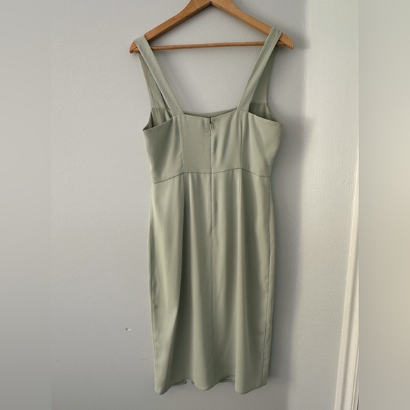 Aritzia Babaton 90's Slit Midi Dress Size 6 - Picture 4 of 7